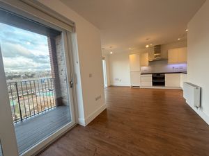 Photo 8- click for photo gallery